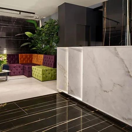 Milano & Spa***s Hotel 3*